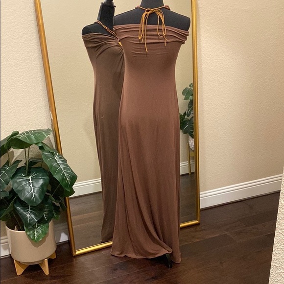 Sky Embellished Ruched Brown Off-Shoulder Halter Gown Size L - Picture 5 of 7